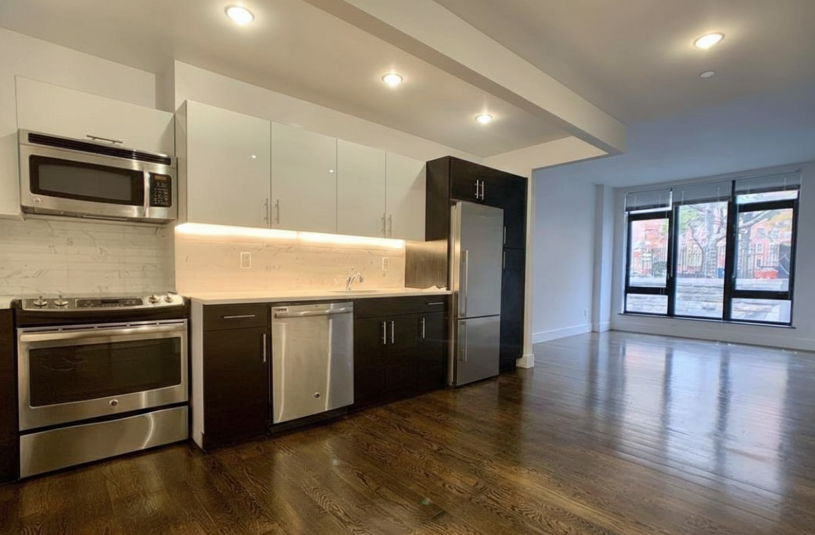 148 East 98th Street, Unit 2A Manhattan, NY 10029 - Photo 2 of 11