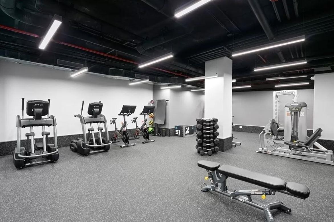 250 East 49th Street, Unit 14CD Manhattan, NY 10017 - Photo 13 of 15