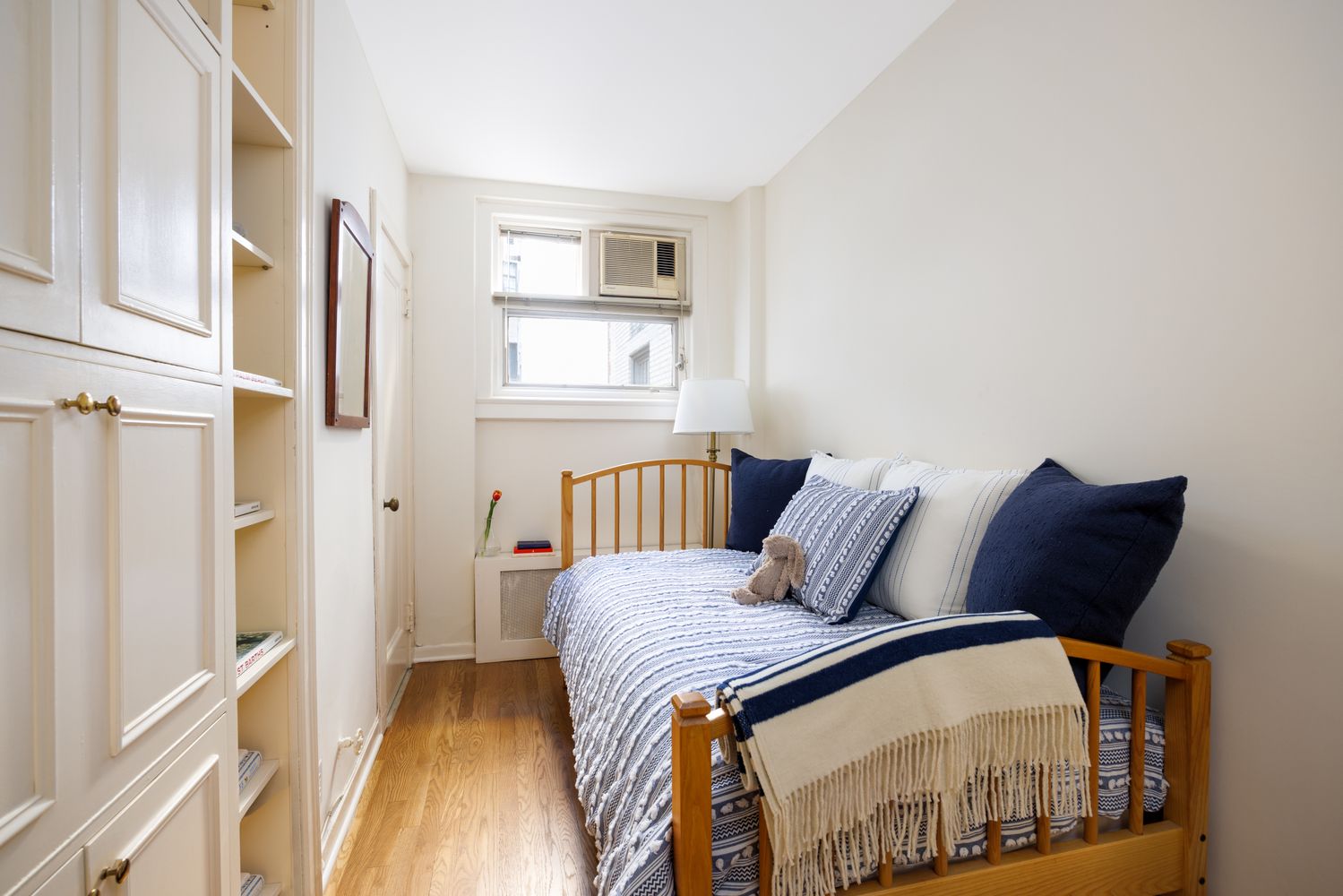 Elkin J Serna, Real Estate Agent Compass