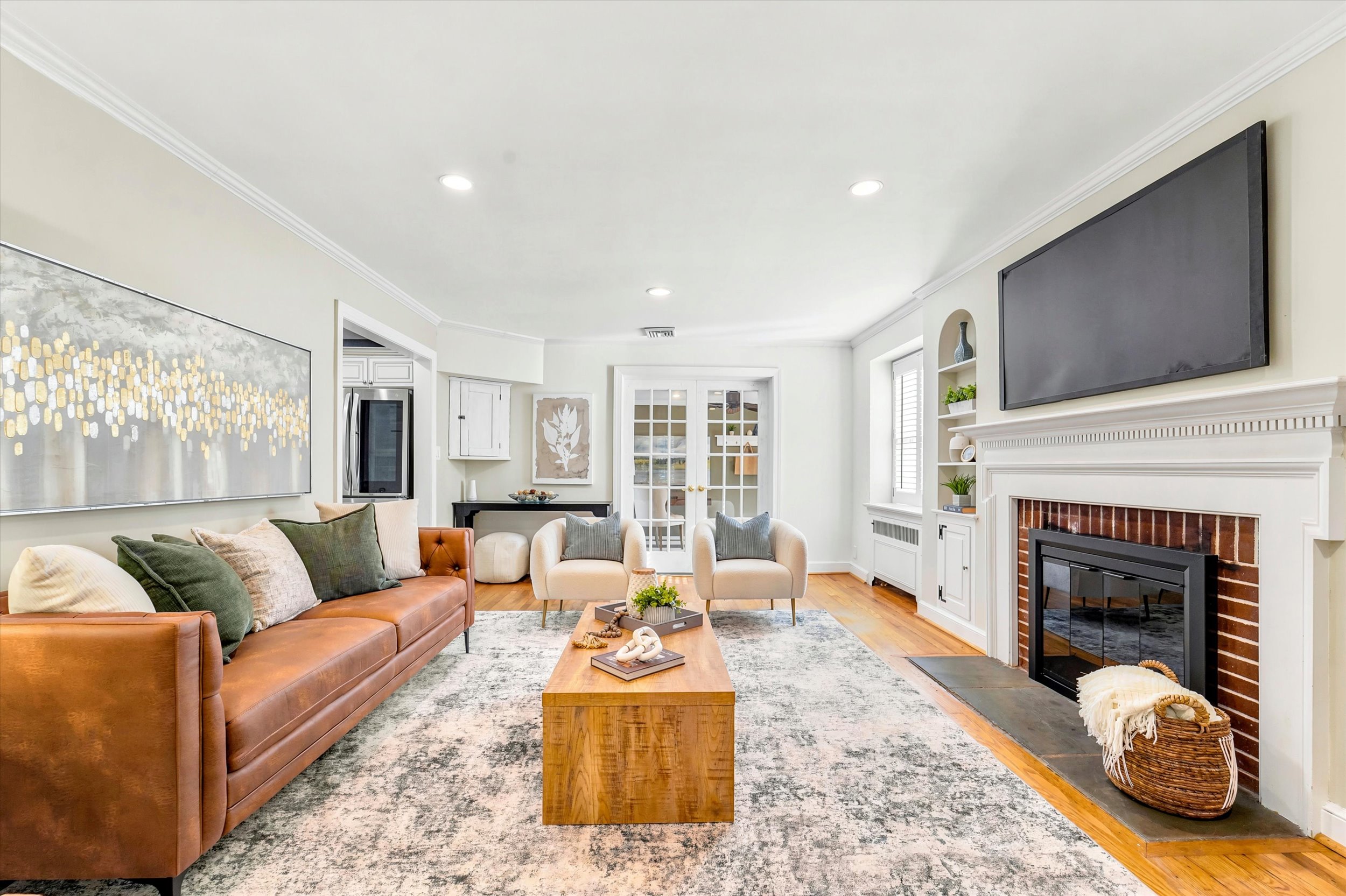 570 Strathmore Road Havertown, PA 19083 - Photo 3 of 33