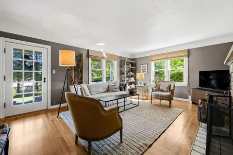 $3,050,000 | 4011 East 3rd Avenue, Napa, CA 94558