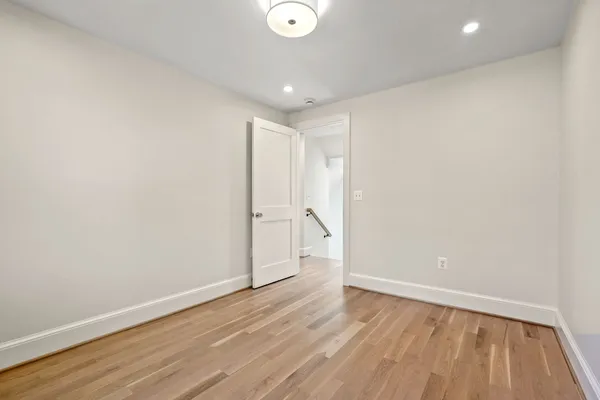 $2,195,000 | 22 West Spring Street, Alexandria, VA 22301