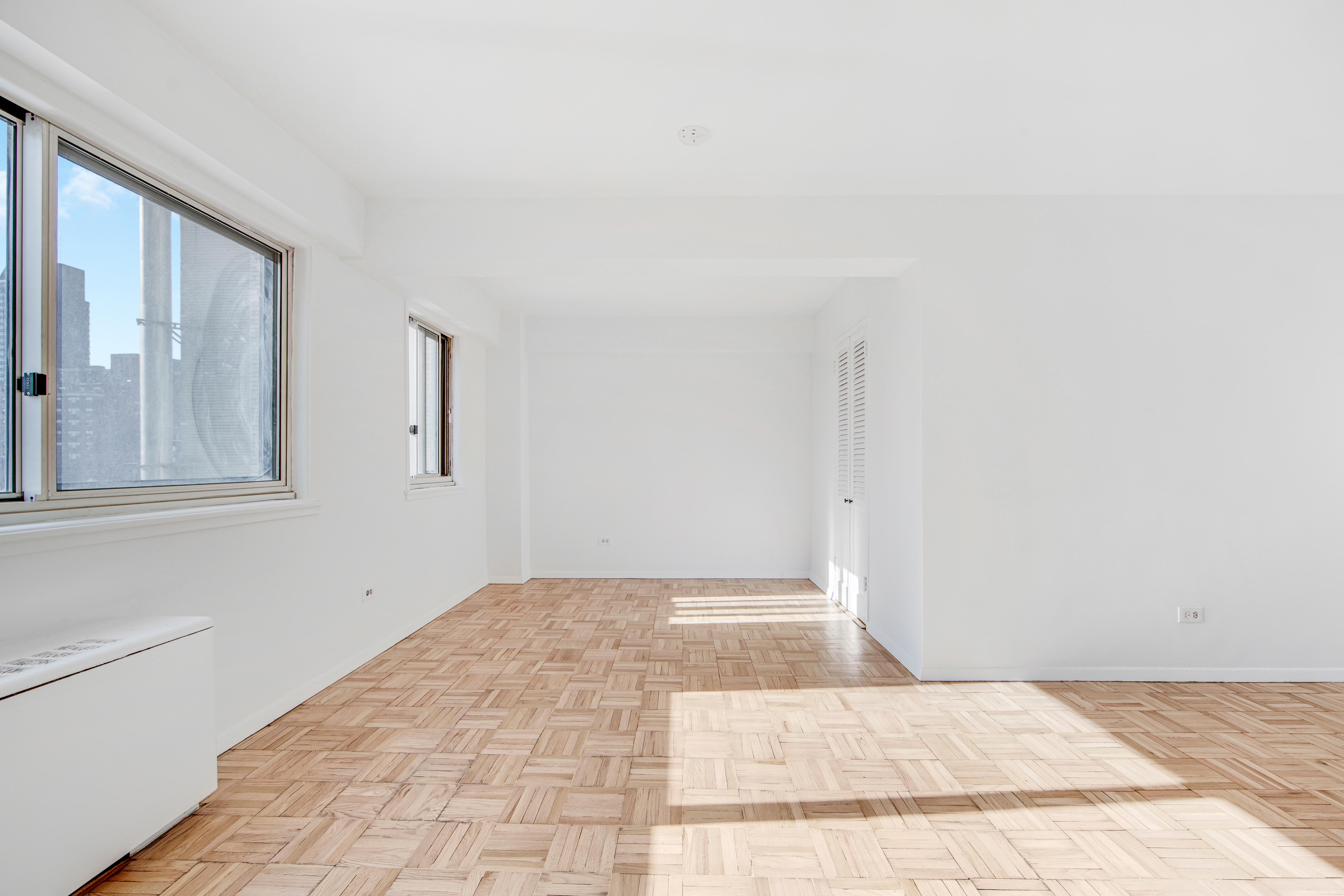 401 East 65th Street, Unit 10H Manhattan, NY 10065 - Photo 4 of 14