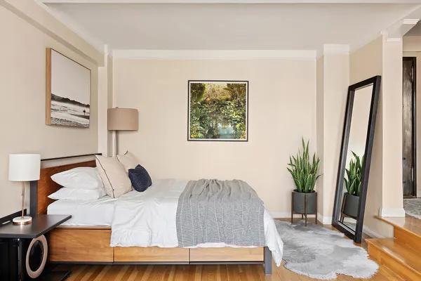 $545,000 | 200 West 20th Street, Unit 909 | Chelsea