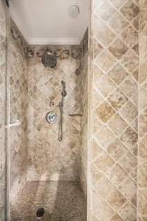 a picture of a wall with a picture on the wall