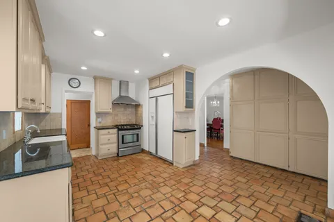$2,875,000 | 112 North Highland Avenue, Los Angeles, CA 90036