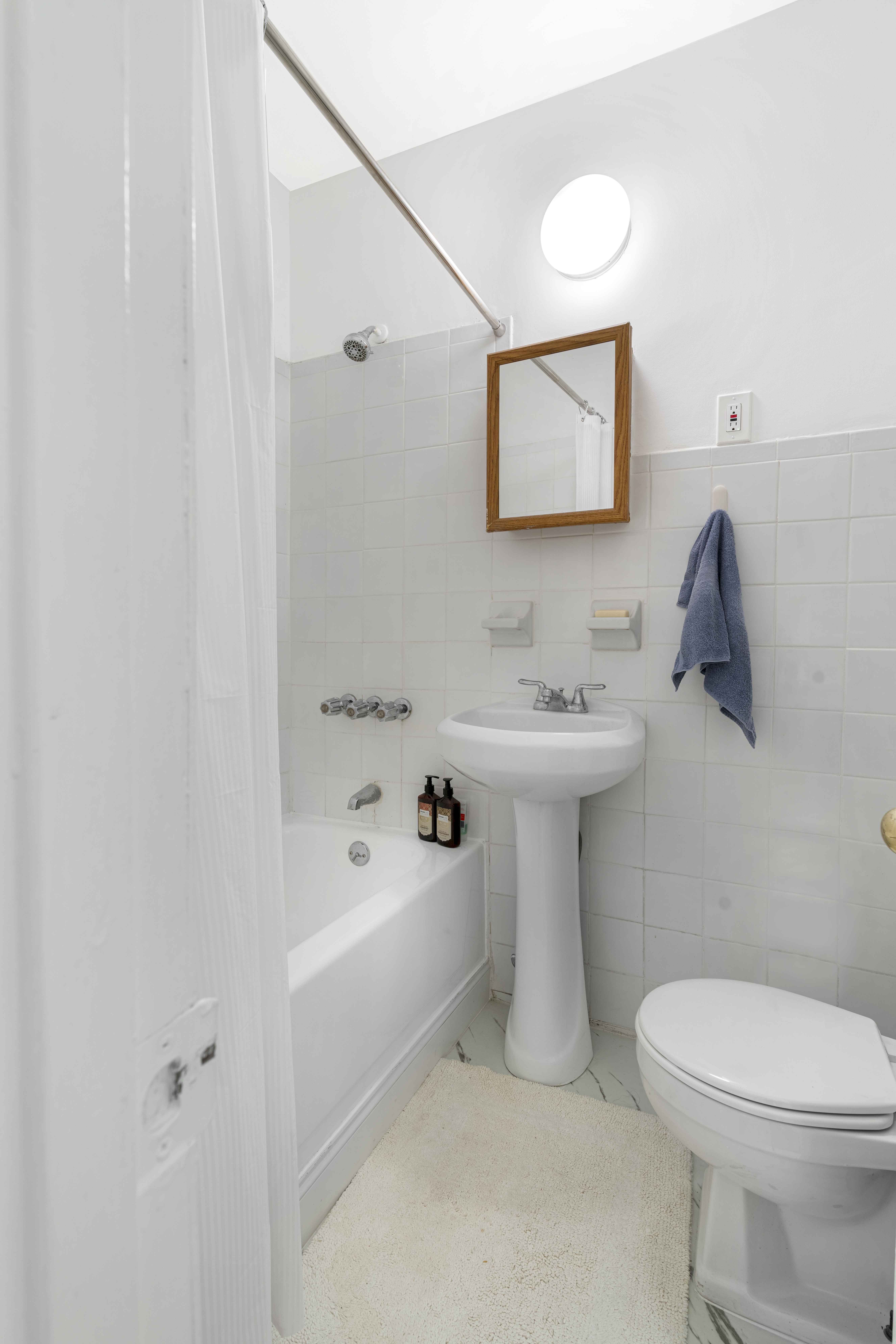 317 East 73rd Street, Unit 3FE Manhattan, NY 10021 - Photo 8 of 9