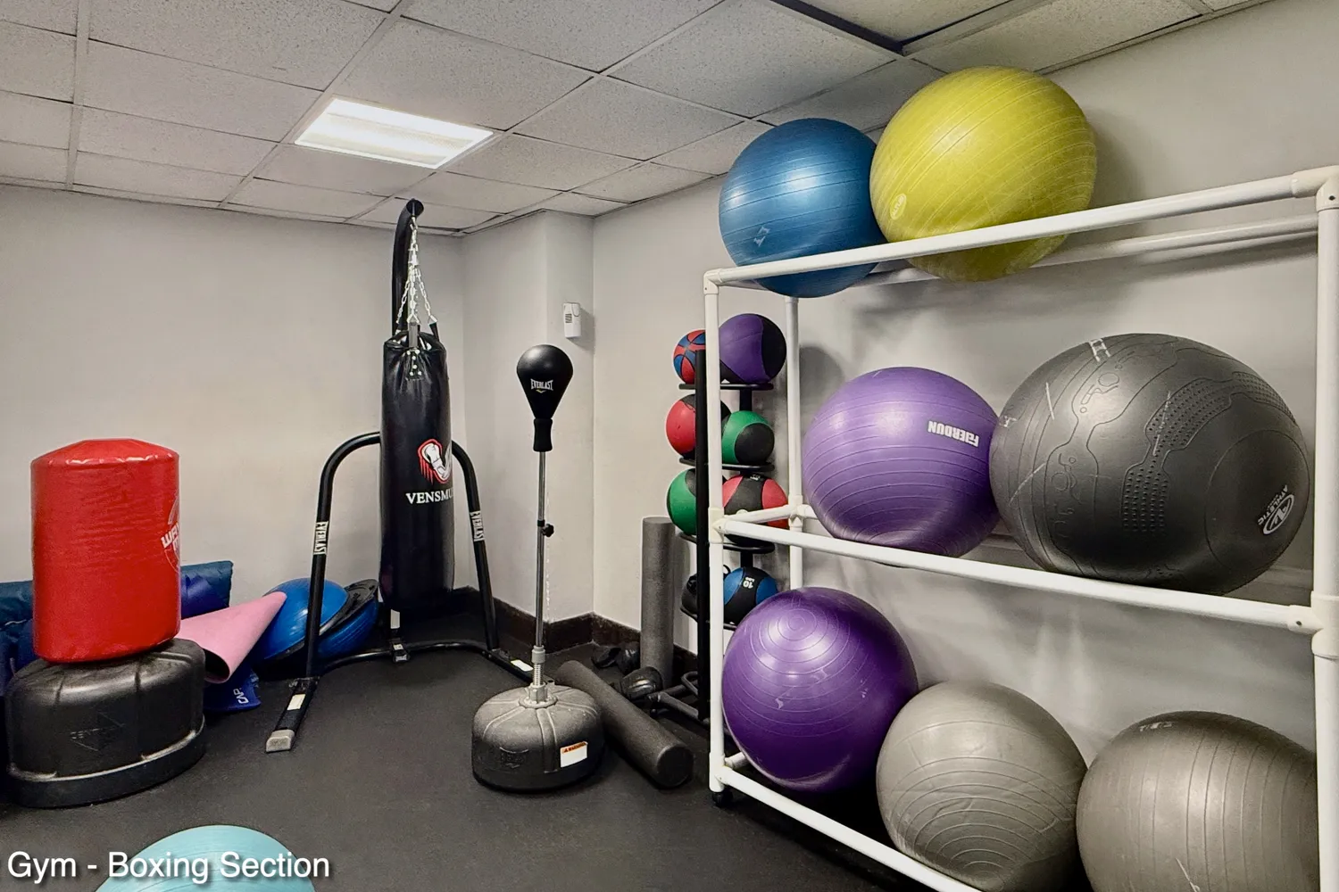 $2,900 | 35 Seacoast Terrace, Unit 16D | Brighton Beach