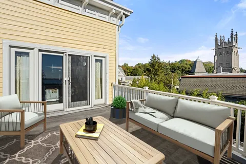 $1,150,000 | 351 St Pauls Avenue | Stapleton