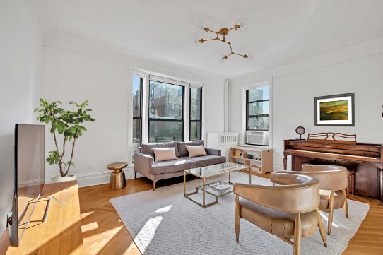 $815,000 | 447 Fort Washington Avenue, Unit 44 | Hudson Heights