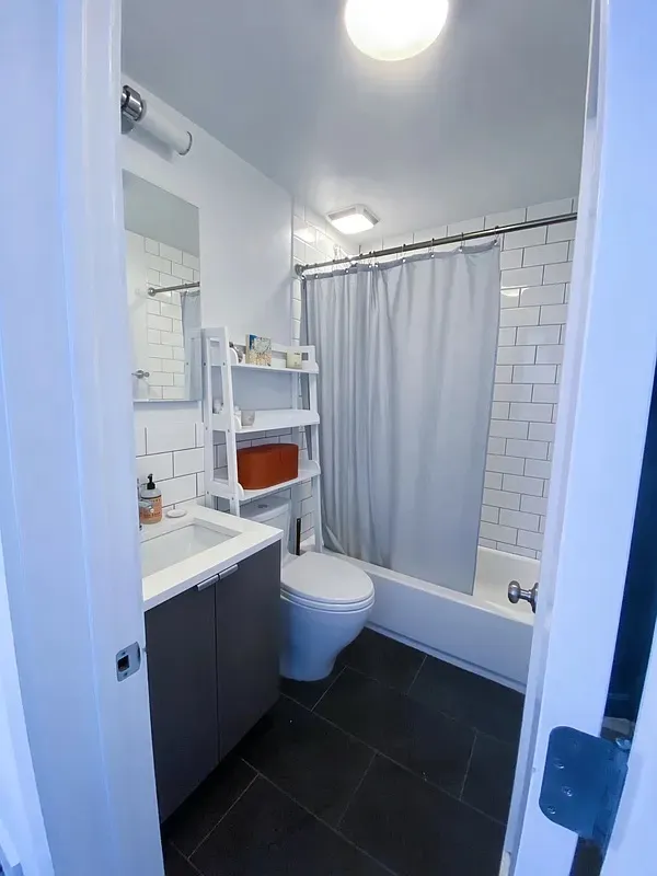 $3,714 | 384 Court Street, Unit 3 | Carroll Gardens