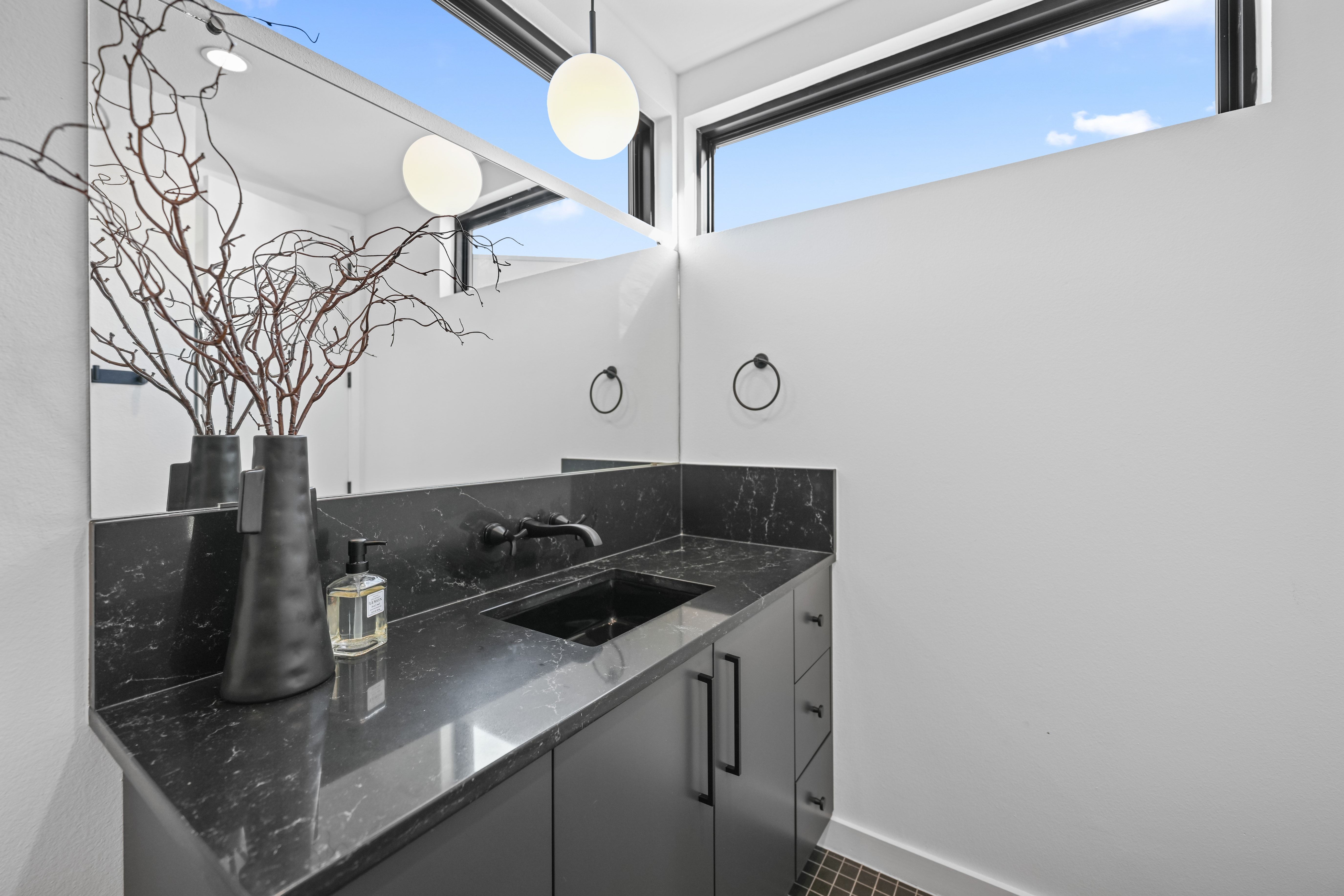 219 Lessin Lane, Unit 15 Austin, TX 78704 - Photo 30 of 53 Gallery Image 30