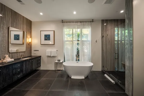 $4,100,000 | Laurel Canyon Road, Los Angeles, CA 90046
