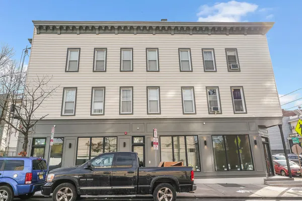 $2,250,000 | 1076 Summit Avenue, Jersey City, NJ 07307