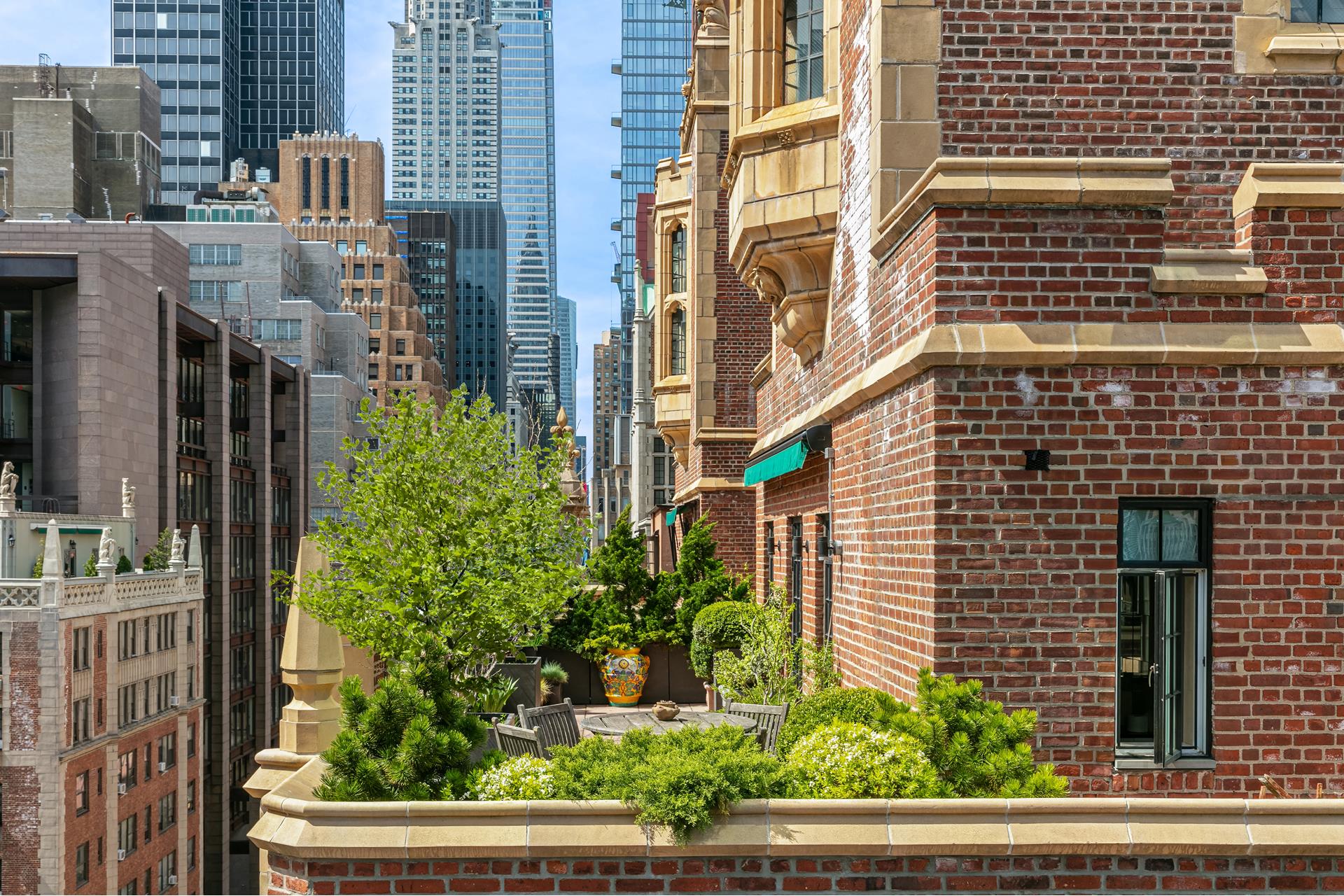 333 East 43rd Street, Unit PH14 Manhattan, NY 10017 - Photo 13 of 15