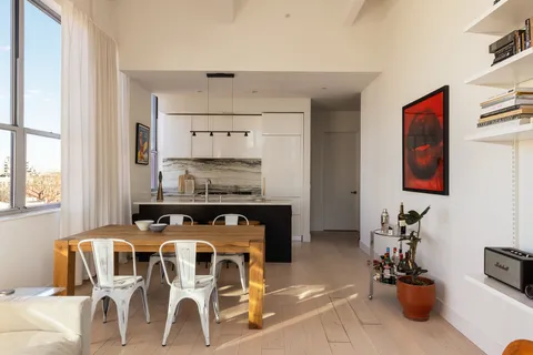 $2,250,000 | 338 Berry Street, Unit 7J | Williamsburg