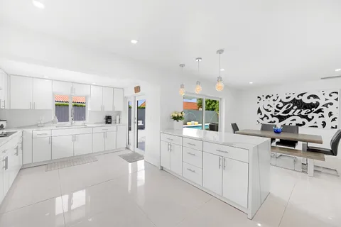 $890,000 | 9724 Southwest 4th Terrace, Miami, FL 33174
