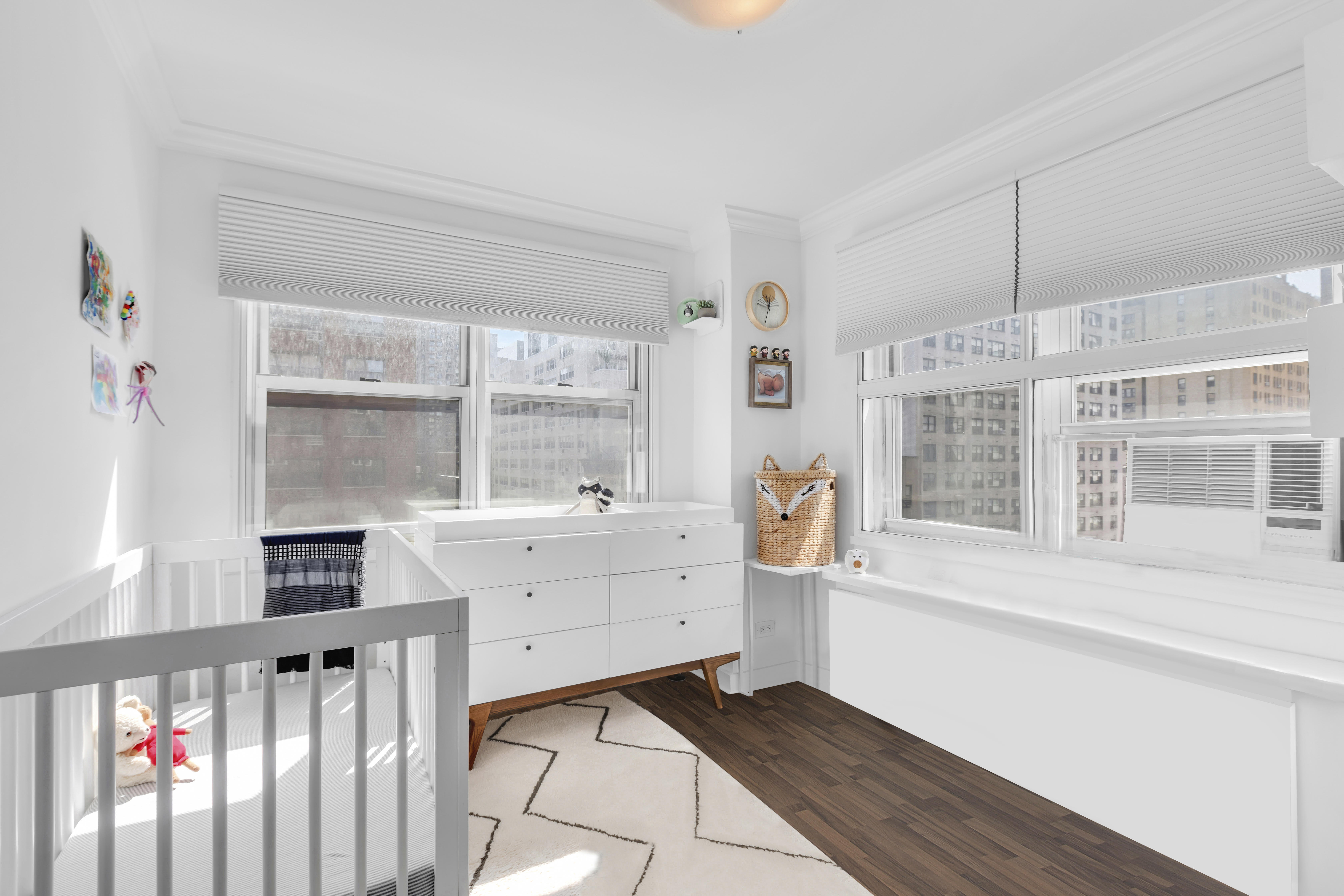 233 East 70th Street, Unit 7S Manhattan, NY 10021 - Photo 5 of 8