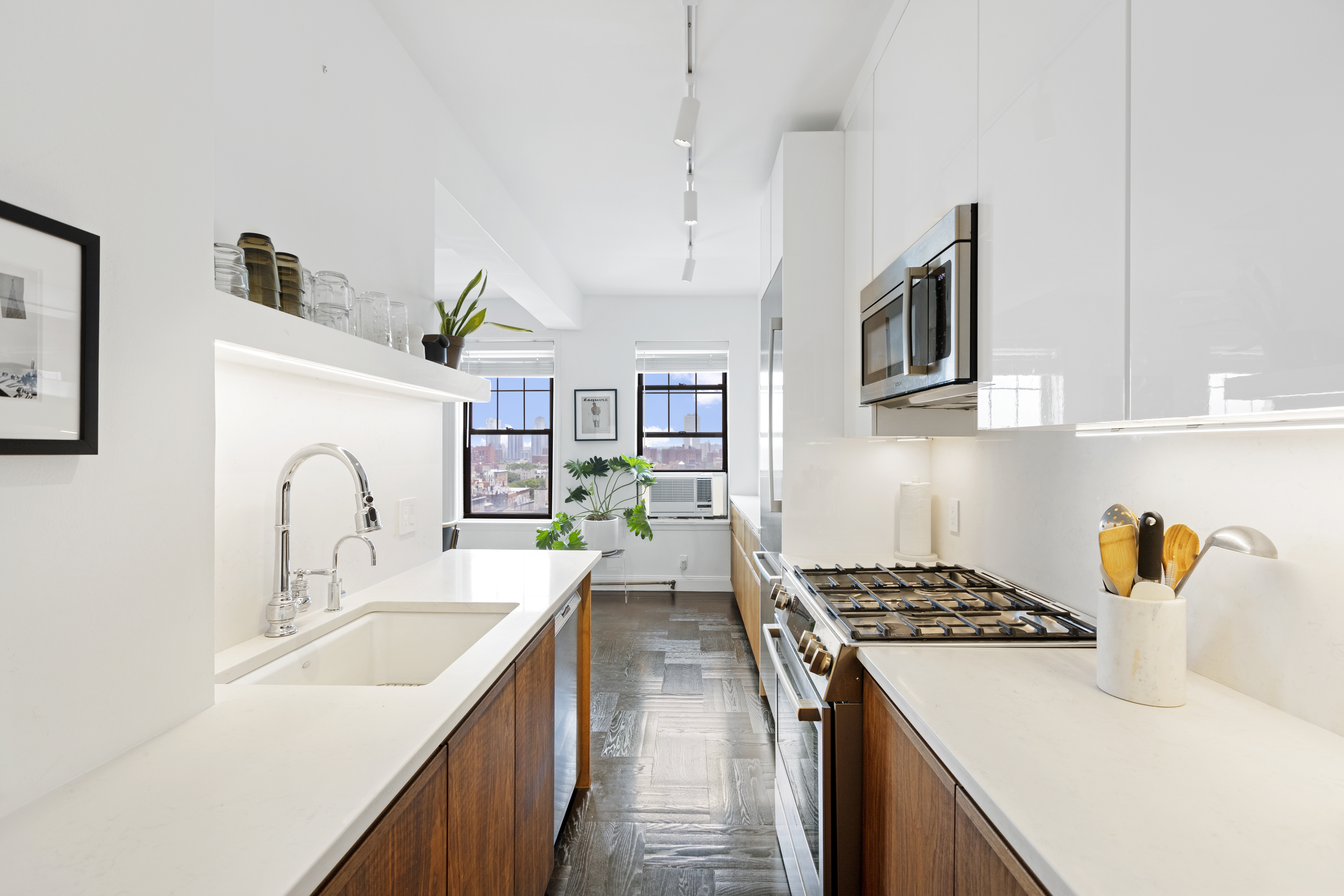 141 East 3rd Street, Unit 12E Manhattan, NY 10009 - Photo 7 of 12