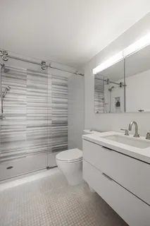 $1,550,000 | 860 United Nations Plaza, Unit 16G | Midtown East