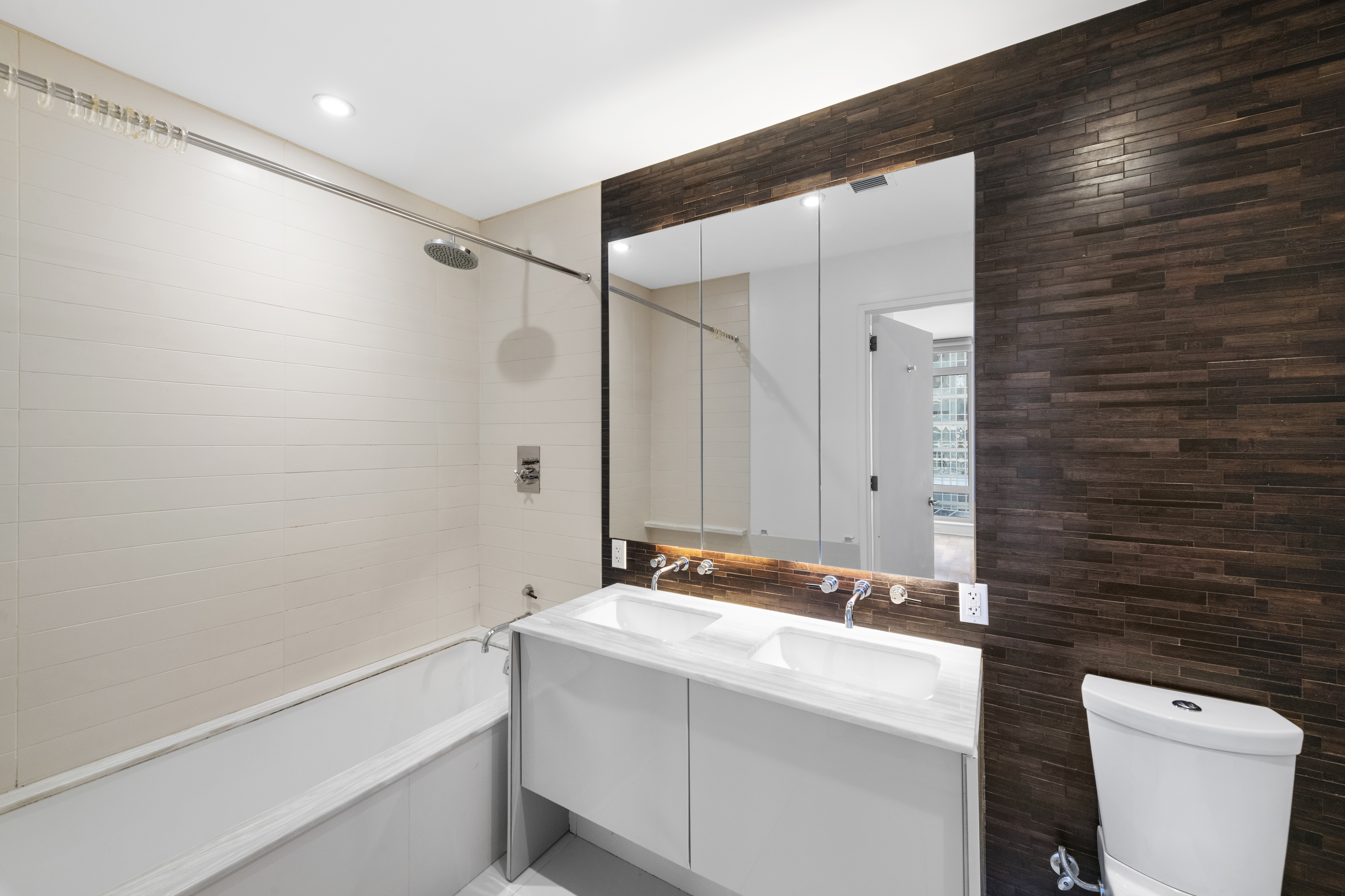 2 Northside Piers, Unit 2V Brooklyn, NY 11249 - Photo 5 of 12