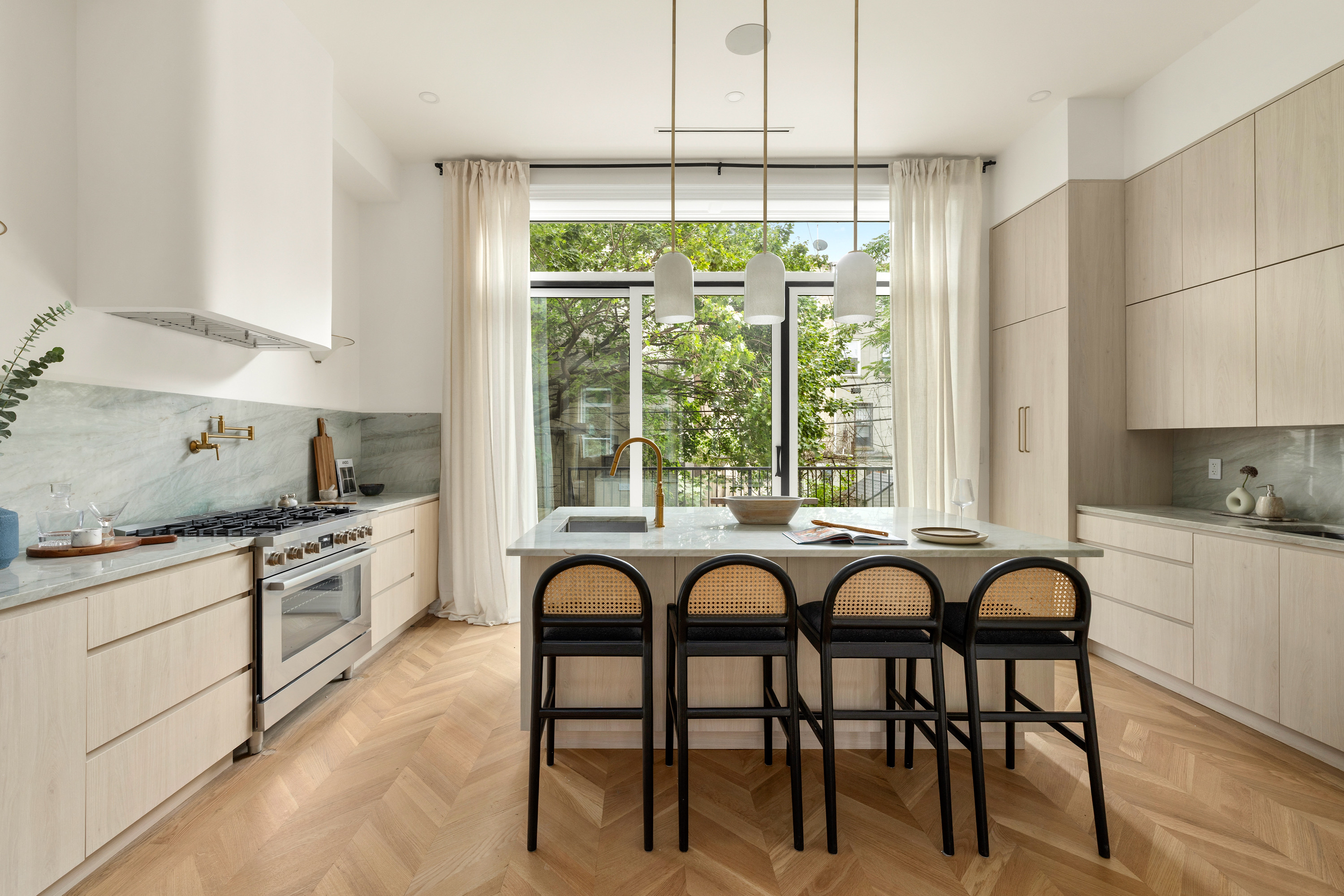 134 Macon Street Brooklyn, NY 11216 - Photo 6 of 25 Gallery Image 6