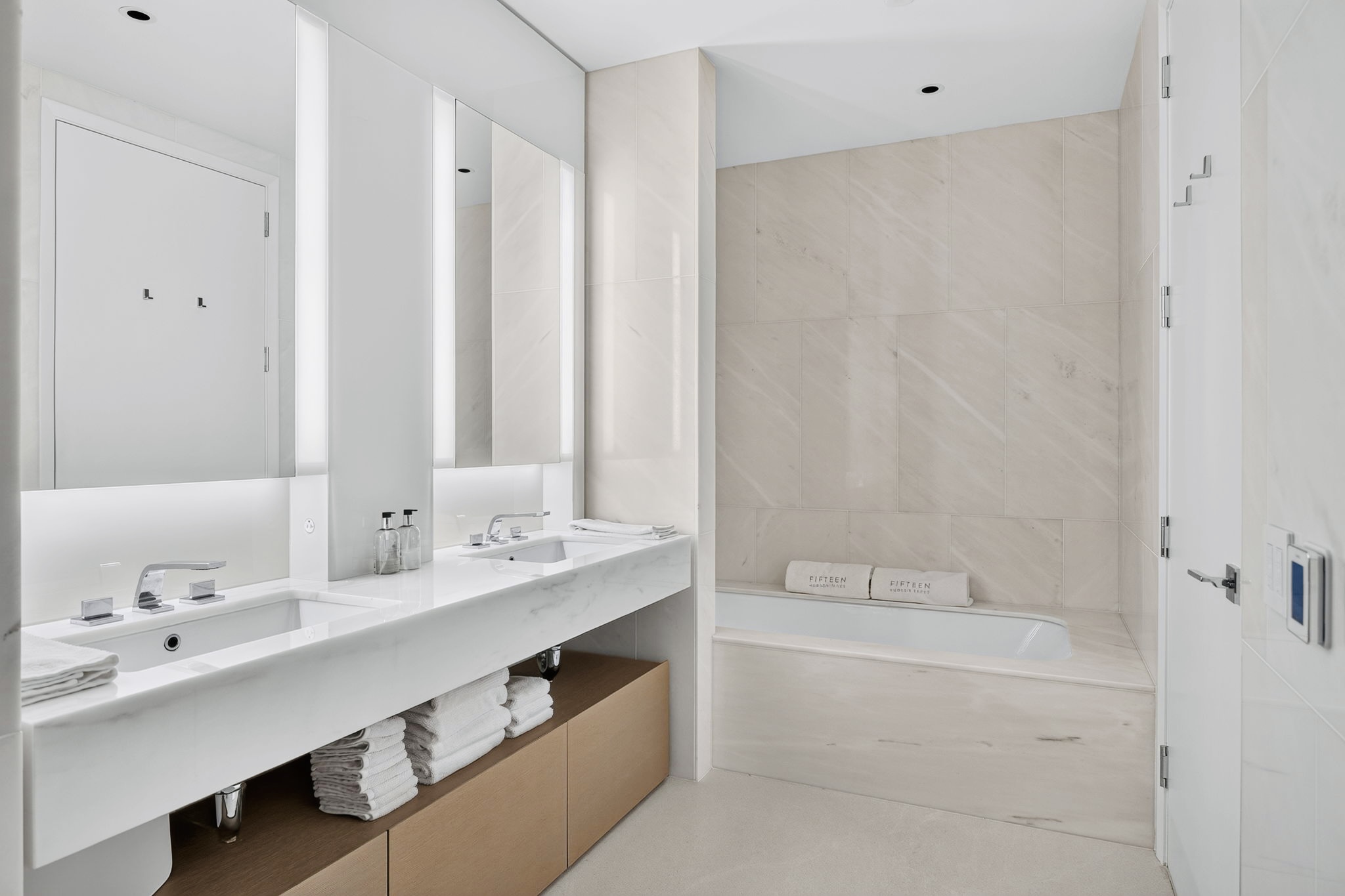15 Hudson Yards, Unit 27H Manhattan, NY 10001 - Photo 14 of 31 Gallery Image 14