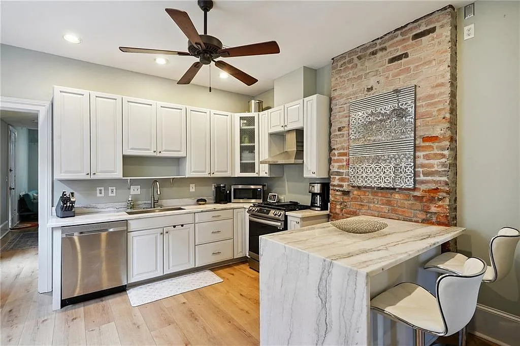 621 Mandeville Street New Orleans, LA 70117 - Photo 9 of 27