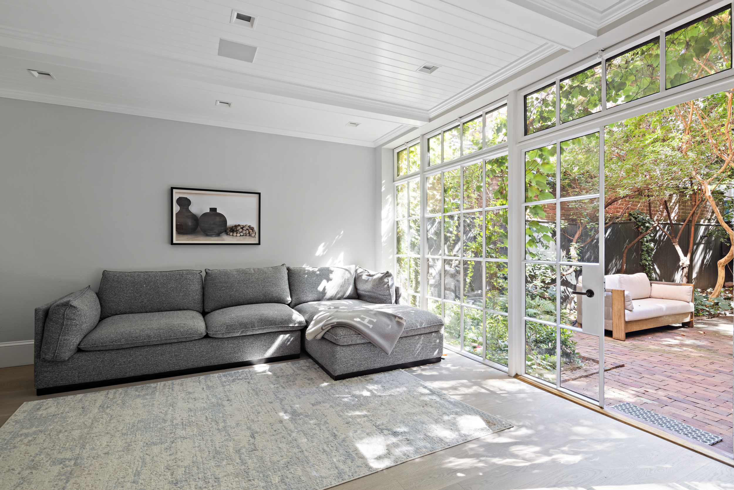 118 West 12th Street Manhattan, NY 10011 - Photo 12 of 30