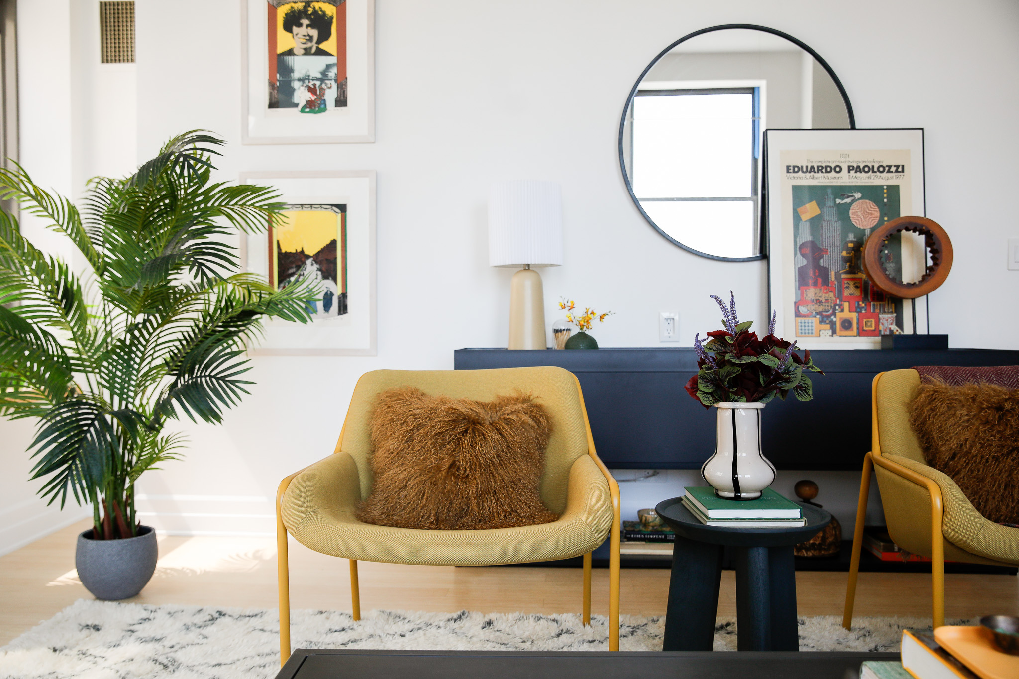 110 Livingston Street, Unit 6C Brooklyn, NY 11201 - Photo 11 of 26 a living room with furniture flowerpot and a potted plant