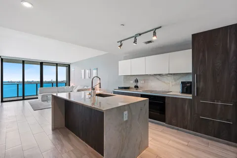 $6,100 | 3131 Northeast 7th Avenue, Unit 2402, Miami, FL 33137