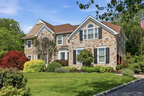 $1,750,000 | 302 Jefferson Drive, Malvern, PA 19355