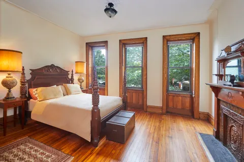 $1,400,000 | 419 East 140th Street | Mott Haven