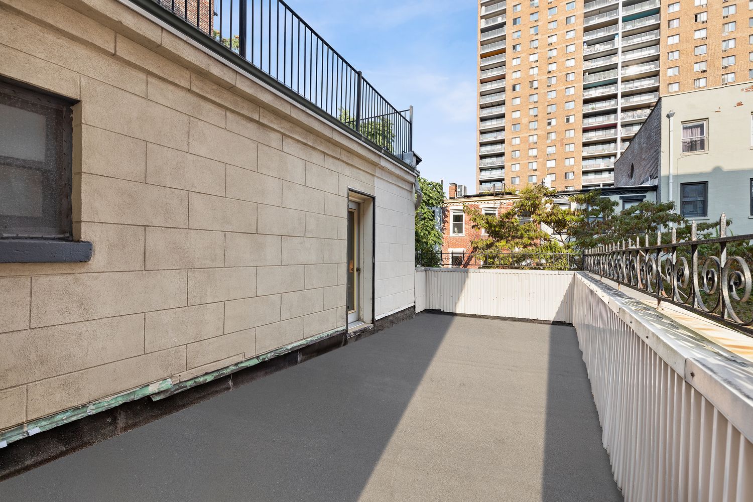 315 Washington Avenue Brooklyn, NY 11205 - Photo 15 of 38 a view of a balcony