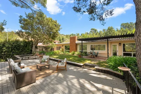 $2,499,000 | 2521 La Condesa Drive, Los Angeles, CA 90049