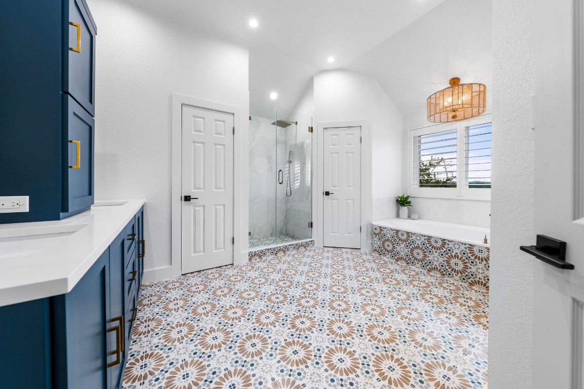 2204 Rimrock Drive Austin, TX 78738 - Photo 18 of 35 Gallery Image 18