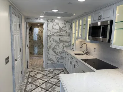 $156,000 | 2100 St Charles Avenue, Unit 7N, New Orleans, LA 70130