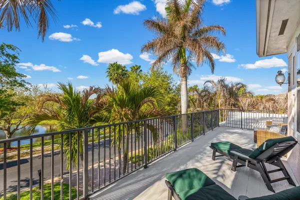 $749,999 | 4207 Diamond Square, Vero Beach, FL 32967