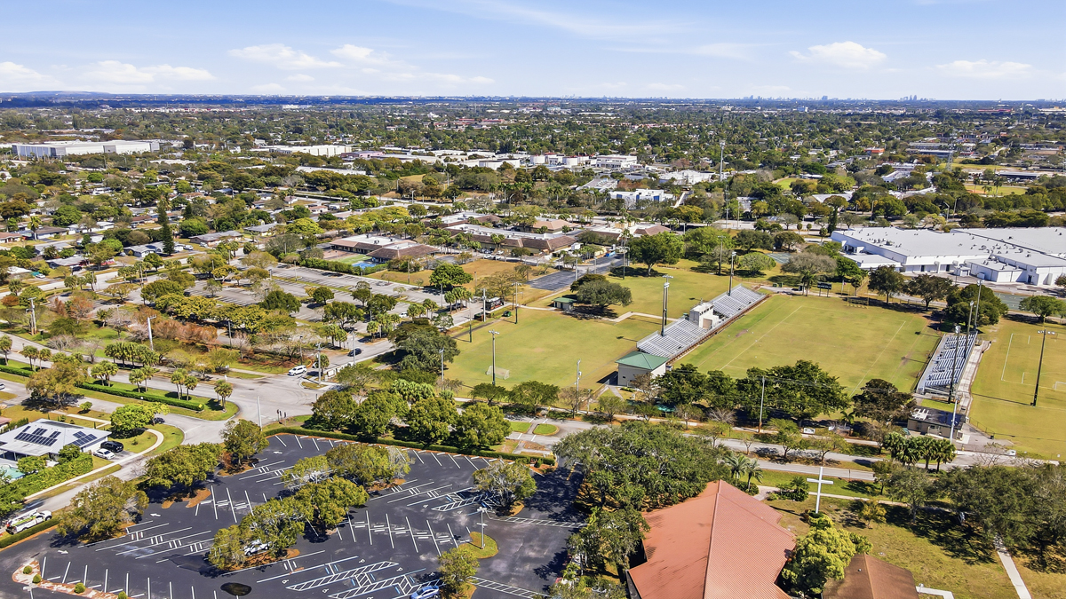 7140 Northwest 10th Court Plantation, FL 33313 - Photo 37 of 43