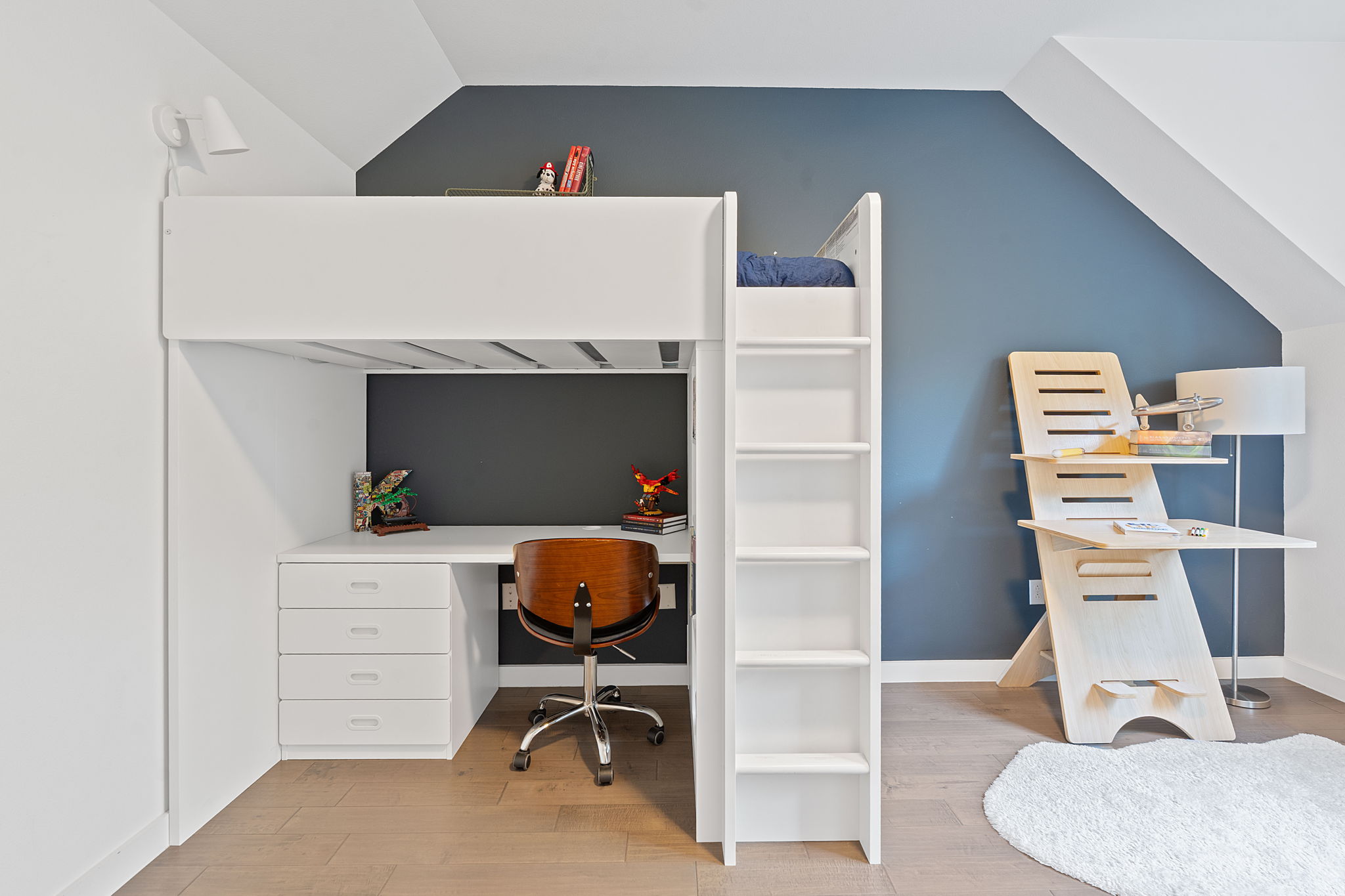 3001 Del Curto Road, Unit 10 Austin, TX 78704 - Photo 24 of 44 a view of workspace with wooden floor lounge chair