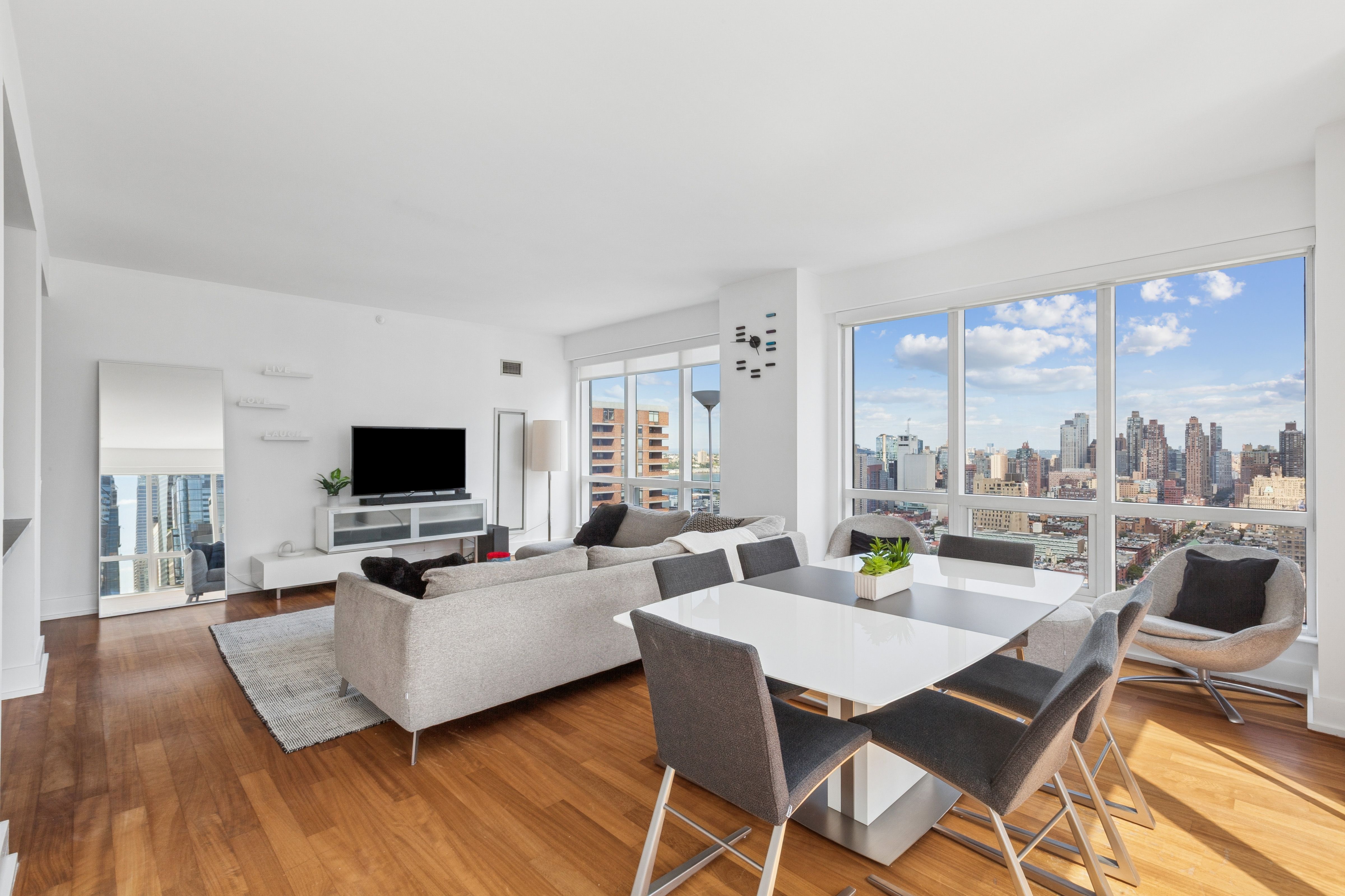 350 West 42nd Street, Unit 37D Manhattan, NY 10036 - Photo 3 of 20 Gallery Image 3