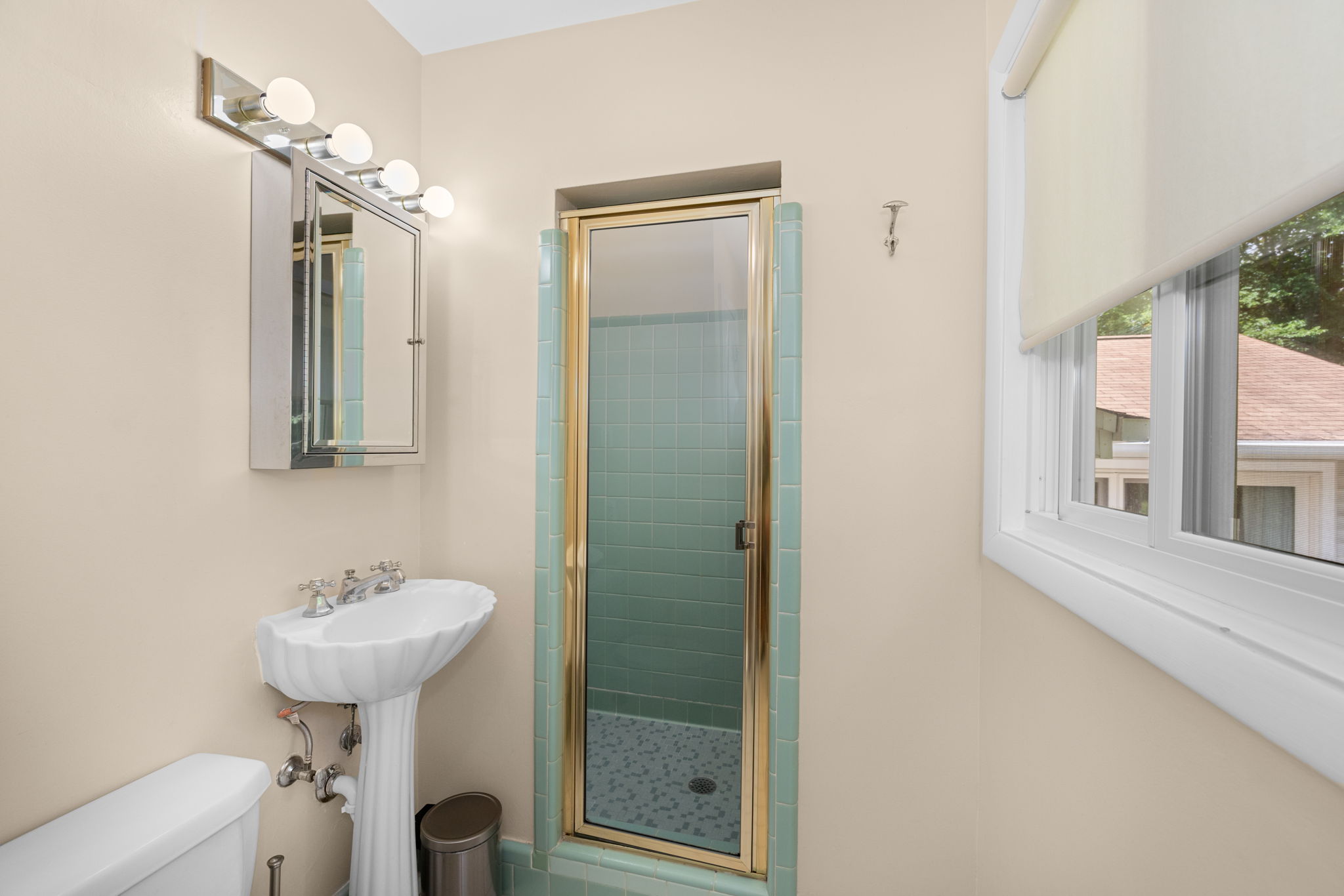 1111 Raymond Avenue McLean, VA 22101 - Photo 19 of 45