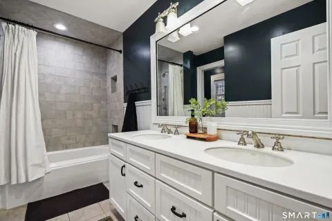 $1,495,000 | 72 Barclay Drive, Stamford, CT 06903