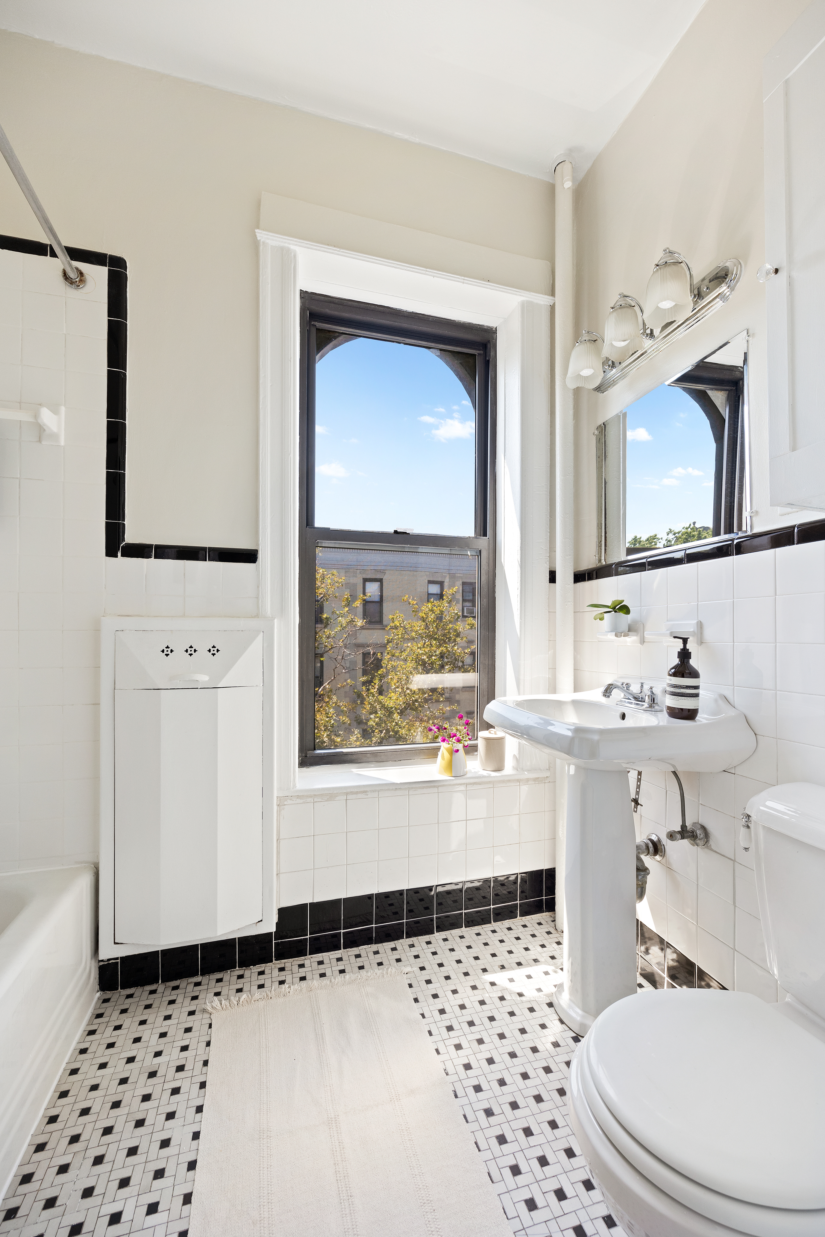 320 8th Avenue, Unit 4B Brooklyn, NY 11215 - Photo 5 of 8