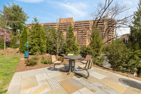 $915,000 | 3101 New Mexico Avenue Northwest, Unit 1001, Washington, DC 20016