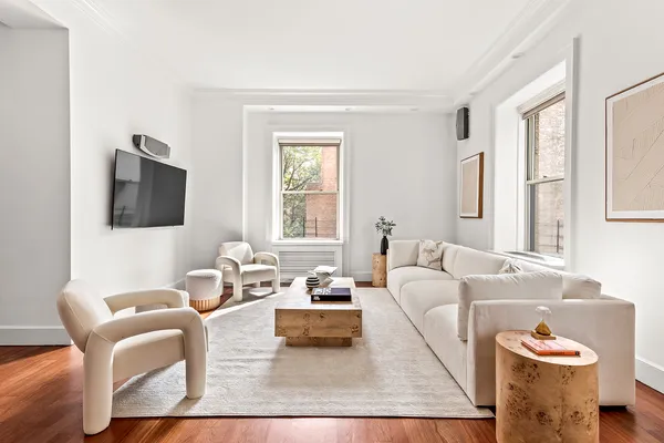 $2,565,000 | 246 West End Avenue, Unit 2DE/3E | Upper West Side