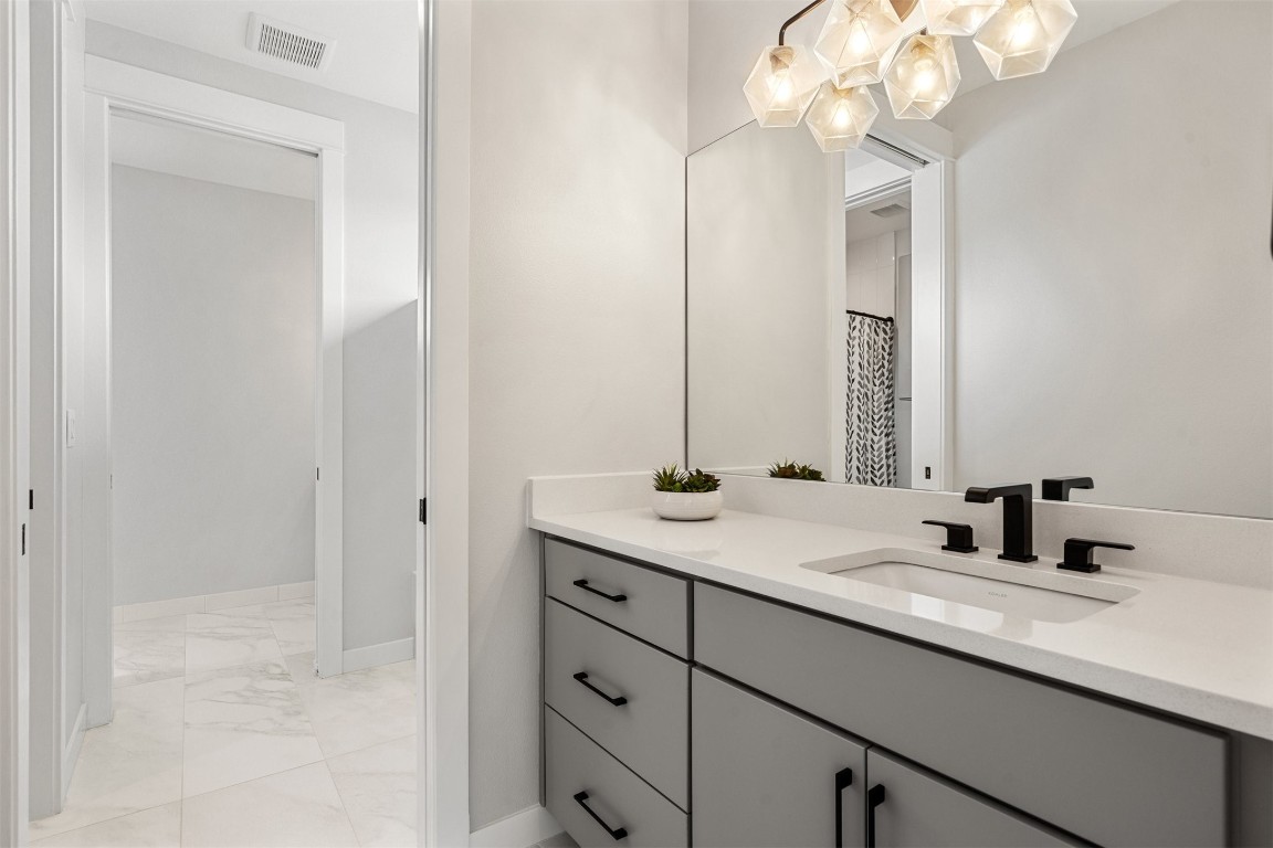 5405 Montview Street Austin, TX 78756 - Photo 16 of 24