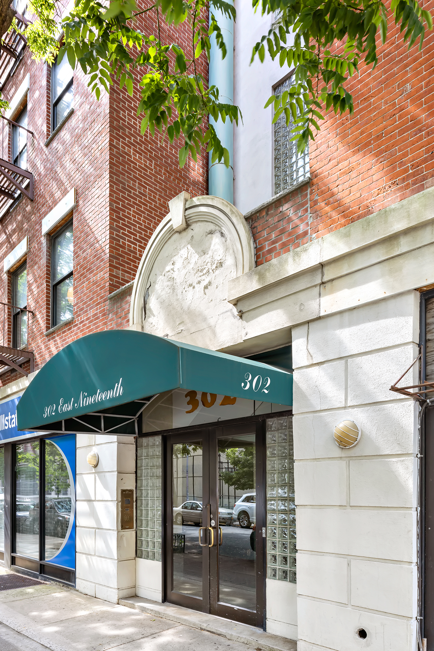 302 East 19th Street, Unit 1A Manhattan, NY 10003 - Photo 6 of 7