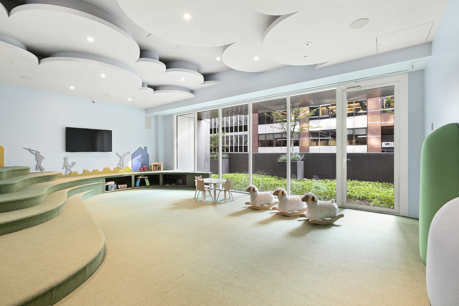 135 West 52nd Street, Unit PH2 Manhattan, NY 10019 - Photo 31 of 35