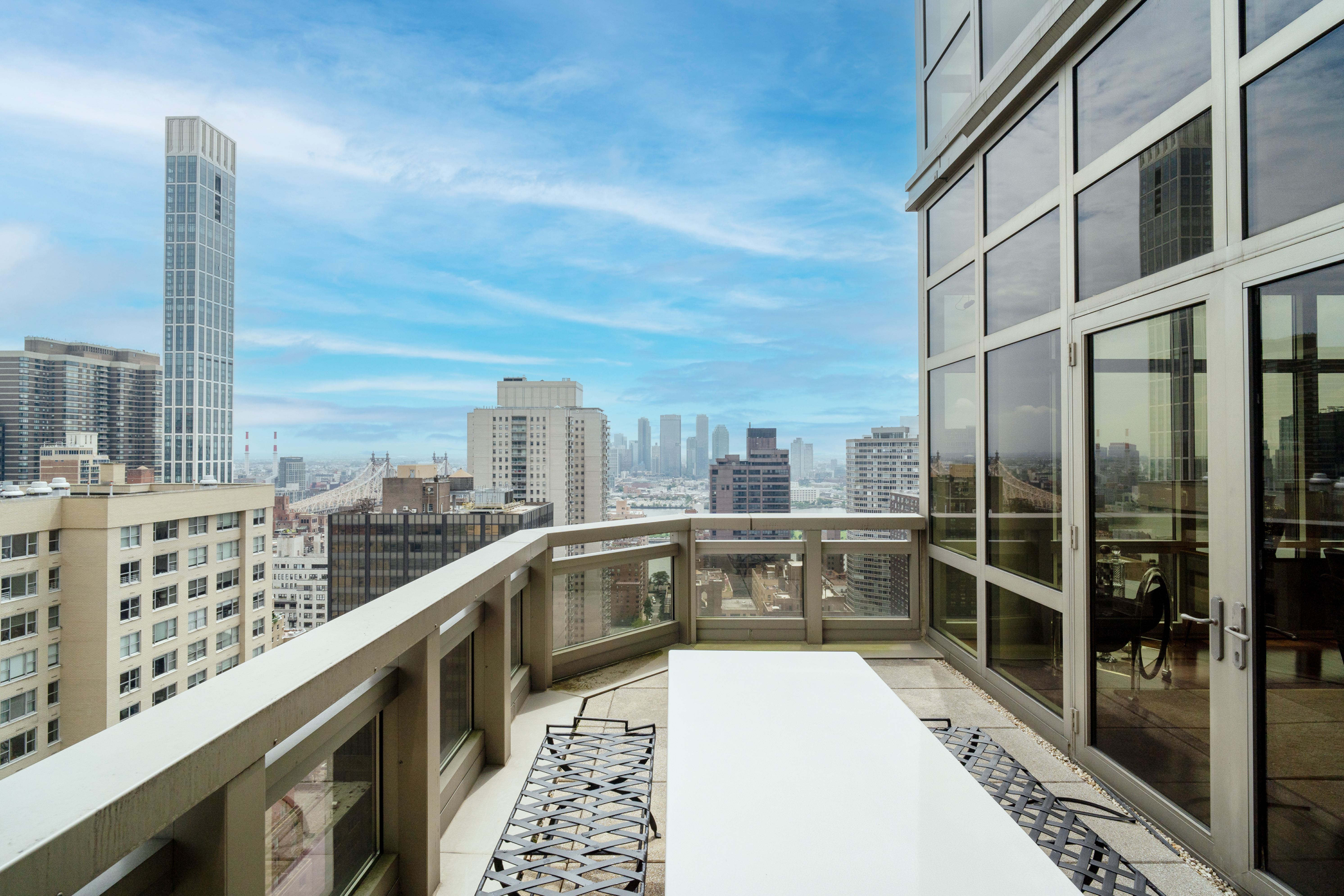 300 East 55th Street, Unit PH1C Manhattan, NY 10022 - Photo 18 of 20